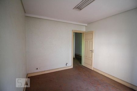 Casa à venda com 200m², 3 quartos e sem vaga Casa à venda com 200m², 3 quartos e sem vagaQuarto 2