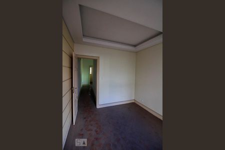 Casa à venda com 200m², 3 quartos e sem vaga Casa à venda com 200m², 3 quartos e sem vagaQuarto 3