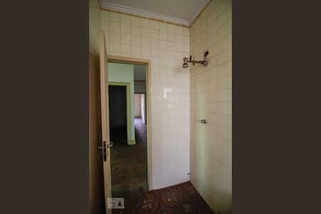 Casa à venda com 200m², 3 quartos e sem vaga Casa à venda com 200m², 3 quartos e sem vagaBanheiro