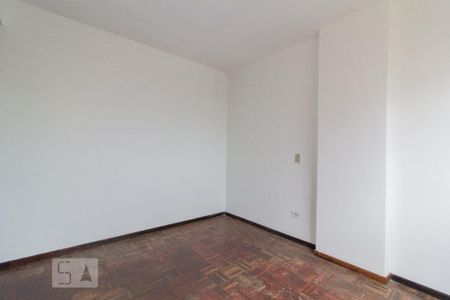 Quarto 1 de apartamento para alugar com 2 quartos, 50m² em Centro, Curitiba