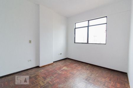 Quarto 1 de apartamento para alugar com 2 quartos, 50m² em Centro, Curitiba