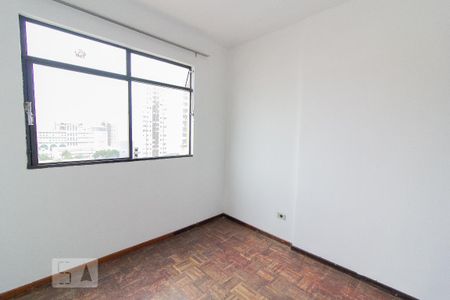 Quarto 2 de apartamento para alugar com 2 quartos, 50m² em Centro, Curitiba