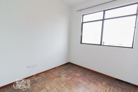 Quarto 2 de apartamento para alugar com 2 quartos, 50m² em Centro, Curitiba