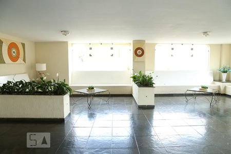 Apartamento à venda com 64m², 2 quartos e 1 vagaHall de entrada