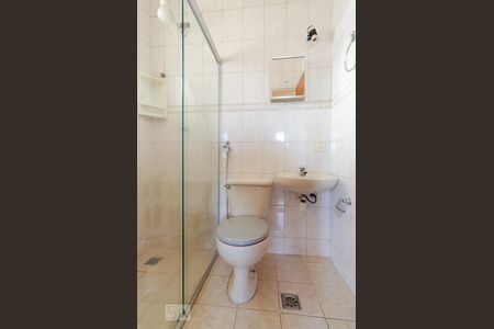 Banheiro de apartamento para alugar com 2 quartos, 52m² em Vila Lemos, Campinas