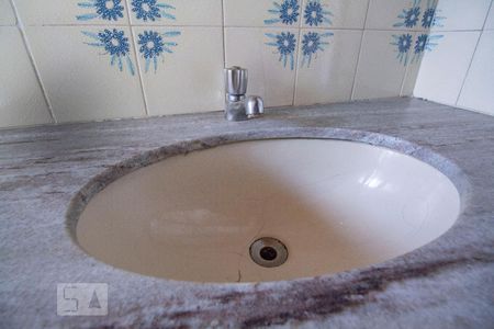 Banho de apartamento à venda com 2 quartos, 85m² em Lourdes, Belo Horizonte