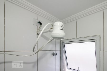 Banheiro de kitnet/studio para alugar com 1 quarto, 13m² em Vila São Luís(zona Oeste), São Paulo