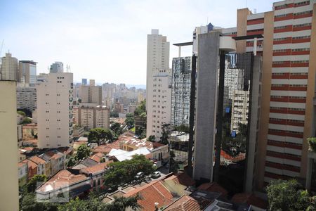 Apartamento à venda com 300m², 4 quartos e 2 vagas Apartamento à venda com 300m², 4 quartos e 2 vagasVista