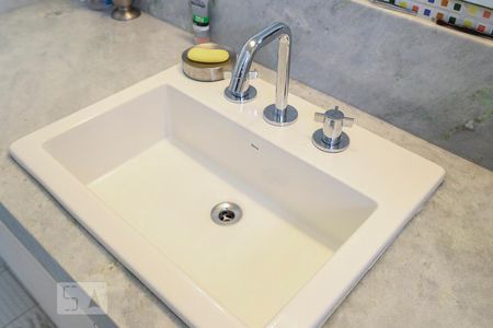 Apartamento à venda com 300m², 4 quartos e 2 vagas Apartamento à venda com 300m², 4 quartos e 2 vagasBanheiro 2