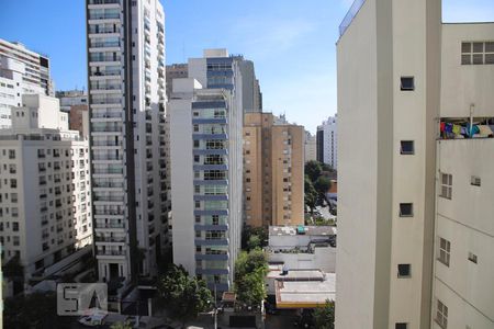 Apartamento à venda com 300m², 4 quartos e 2 vagas Apartamento à venda com 300m², 4 quartos e 2 vagasVista