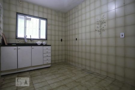 Cozinha de casa à venda com 3 quartos, 164m² em Jardim das Vertentes, São Paulo