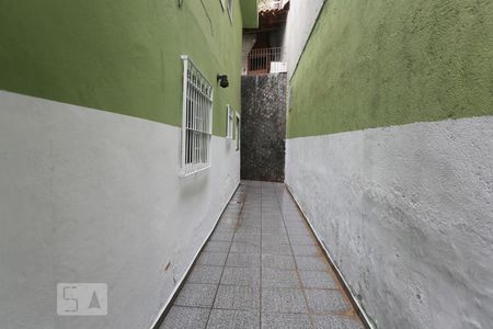 Casa à venda com 164m², 3 quartos e 2 vagas Casa à venda com 164m², 3 quartos e 2 vagasCorredor Lateral