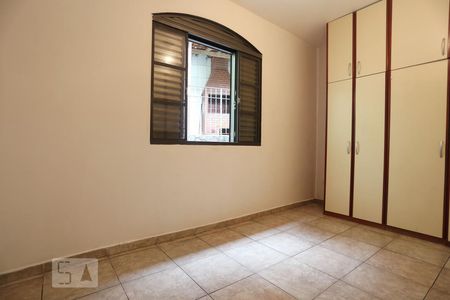 Casa à venda com 164m², 3 quartos e 2 vagas Casa à venda com 164m², 3 quartos e 2 vagasQuarto 01
