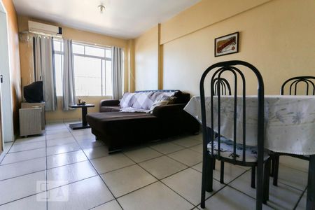 Sala de apartamento à venda com 2 quartos, 56m² em Centro Histórico, Porto Alegre