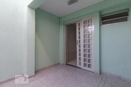 Casa para alugar com 100m², 3 quartos e 1 vagaQuintal