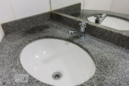 Banheiro Pia de apartamento para alugar com 1 quarto, 35m² em Vila Leopoldina, São Paulo