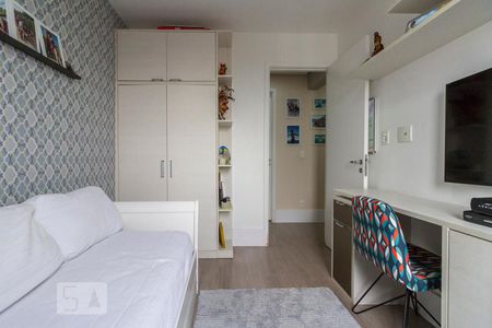 Apartamento à venda com 83m², 3 quartos e 2 vagasQuarto 1 