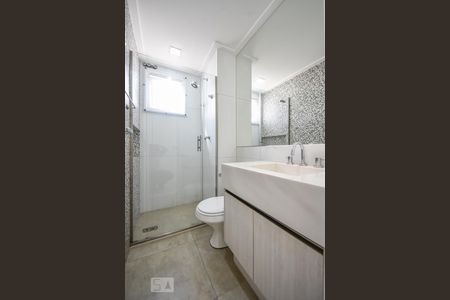 Apartamento à venda com 138m², 3 quartos e 2 vagas Apartamento à venda com 138m², 3 quartos e 2 vagasBanheiro da Suíte 2