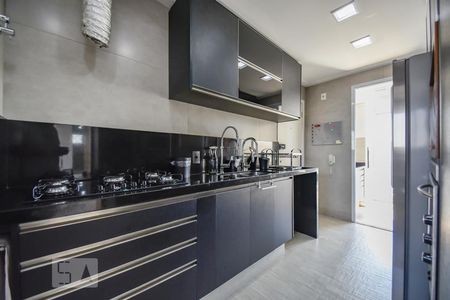 Apartamento à venda com 138m², 3 quartos e 2 vagas Apartamento à venda com 138m², 3 quartos e 2 vagasCozinha