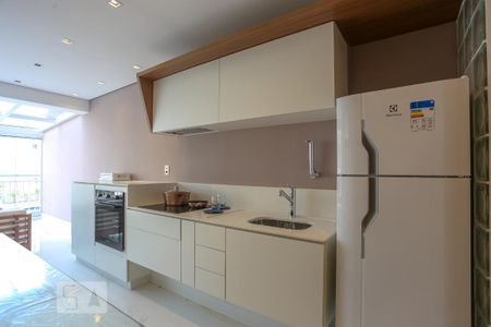 Cozinha de apartamento para alugar com 1 quarto, 40m² em Bela Vista, São Paulo