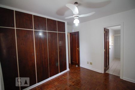 Apartamento à venda com 110m², 3 quartos e 2 vagas Apartamento à venda com 110m², 3 quartos e 2 vagasSuíte
