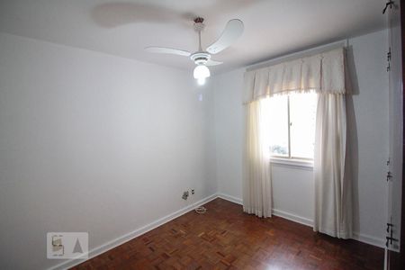 Apartamento à venda com 110m², 3 quartos e 2 vagas Apartamento à venda com 110m², 3 quartos e 2 vagasSuíte