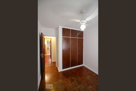 Apartamento à venda com 110m², 3 quartos e 2 vagas Apartamento à venda com 110m², 3 quartos e 2 vagasQuarto 2