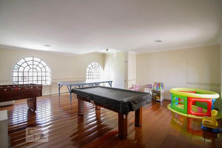 Apartamento à venda com 110m², 3 quartos e 2 vagas Apartamento à venda com 110m², 3 quartos e 2 vagasSalão de Jogos