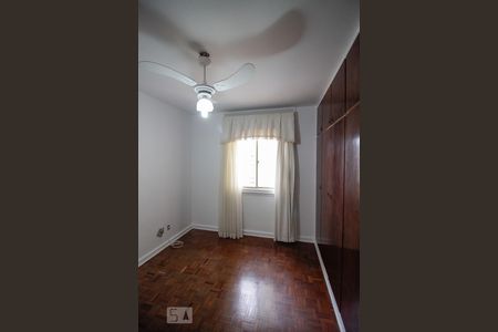 Apartamento à venda com 110m², 3 quartos e 2 vagas Apartamento à venda com 110m², 3 quartos e 2 vagasSuíte