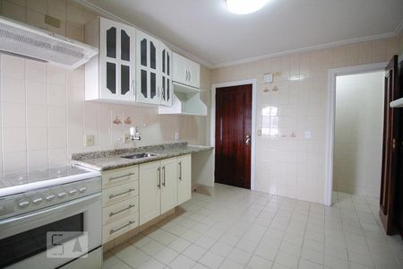 Apartamento à venda com 110m², 3 quartos e 2 vagas Apartamento à venda com 110m², 3 quartos e 2 vagasCozinha