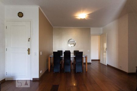 Sala de apartamento para alugar com 3 quartos, 128m² em Jardim Londrina, São Paulo
