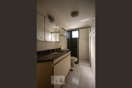 Apartamento para alugar com 128m², 3 quartos e 3 vagas Apartamento para alugar com 128m², 3 quartos e 3 vagasBanheiro