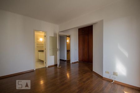 Suíte Master de apartamento para alugar com 3 quartos, 128m² em Jardim Londrina, São Paulo