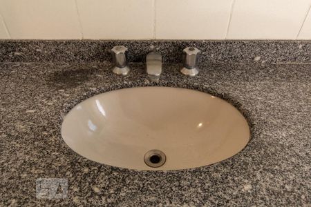 Apartamento para alugar com 128m², 3 quartos e 3 vagas Apartamento para alugar com 128m², 3 quartos e 3 vagasBanheiro