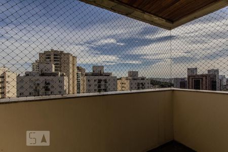 Apartamento para alugar com 128m², 3 quartos e 3 vagas Apartamento para alugar com 128m², 3 quartos e 3 vagasSuíte Master _ Varanda