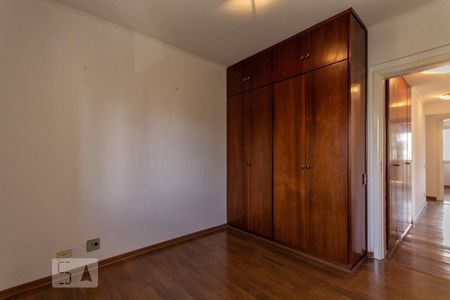 Apartamento para alugar com 128m², 3 quartos e 3 vagas Apartamento para alugar com 128m², 3 quartos e 3 vagasQuarto 2
