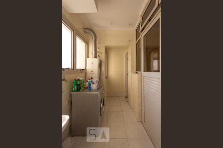 Apartamento para alugar com 128m², 3 quartos e 3 vagas Apartamento para alugar com 128m², 3 quartos e 3 vagasÁrea de Serviço