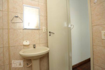 Banheiro de kitnet/studio à venda com 1 quarto, 35m² em Copacabana, Rio de Janeiro