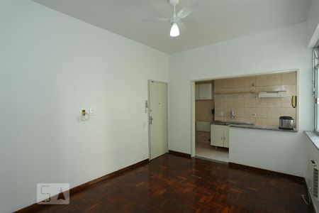 Studio de kitnet/studio para alugar com 1 quarto, 35m² em Copacabana, Rio de Janeiro