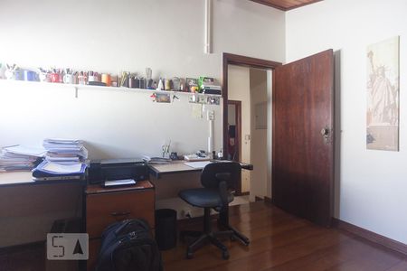 Casa à venda com 350m², 3 quartos e 8 vagasQuarto 1