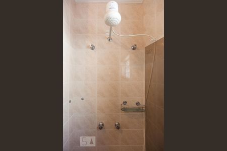 Casa à venda com 350m², 3 quartos e 8 vagasBanheiro 