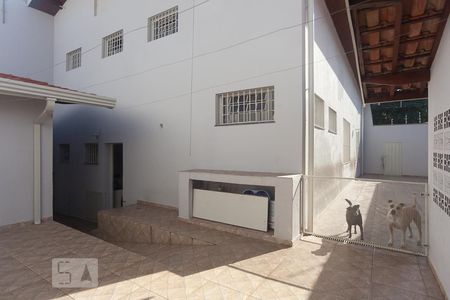 Casa à venda com 350m², 3 quartos e 8 vagasQuintal