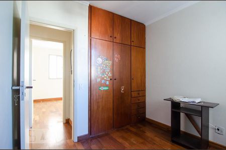 Quarto 2 de apartamento para alugar com 3 quartos, 80m² em Vila Satúrnia, Campinas