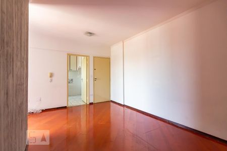 Sala de apartamento para alugar com 3 quartos, 75m² em Bela Vista, Osasco