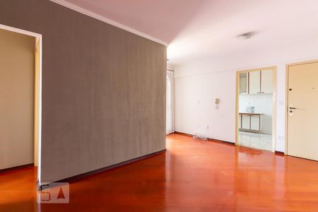 Sala de apartamento para alugar com 3 quartos, 75m² em Bela Vista, Osasco