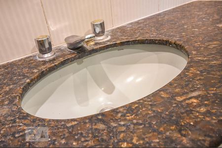 Apartamento para alugar com 98m², 3 quartos e 2 vagas Apartamento para alugar com 98m², 3 quartos e 2 vagasBanheiro