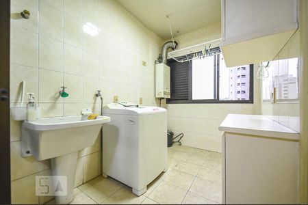 Apartamento para alugar com 98m², 3 quartos e 2 vagas Apartamento para alugar com 98m², 3 quartos e 2 vagasÁrea de serviço