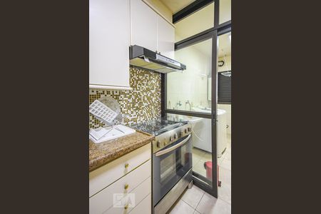 Apartamento para alugar com 98m², 3 quartos e 2 vagas Apartamento para alugar com 98m², 3 quartos e 2 vagasCozinha