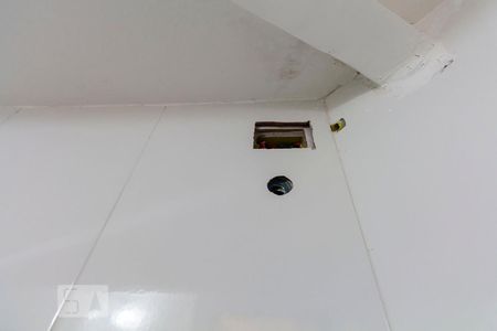 Banheiro social de casa para alugar com 1 quarto, 40m² em Saúde, São Paulo