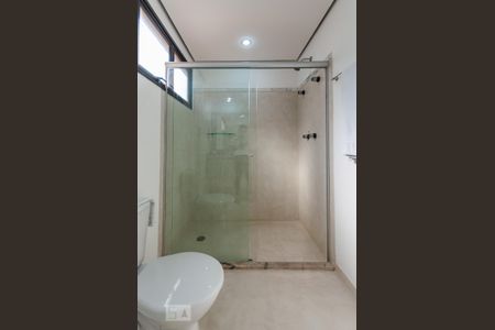 Banheiro da Suíte de apartamento para alugar com 1 quarto, 50m² em Cambuí, Campinas